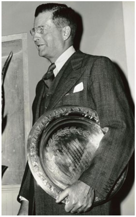 Vanderbilt is rewarded for his contibution to the development of bridge Photo ACBL